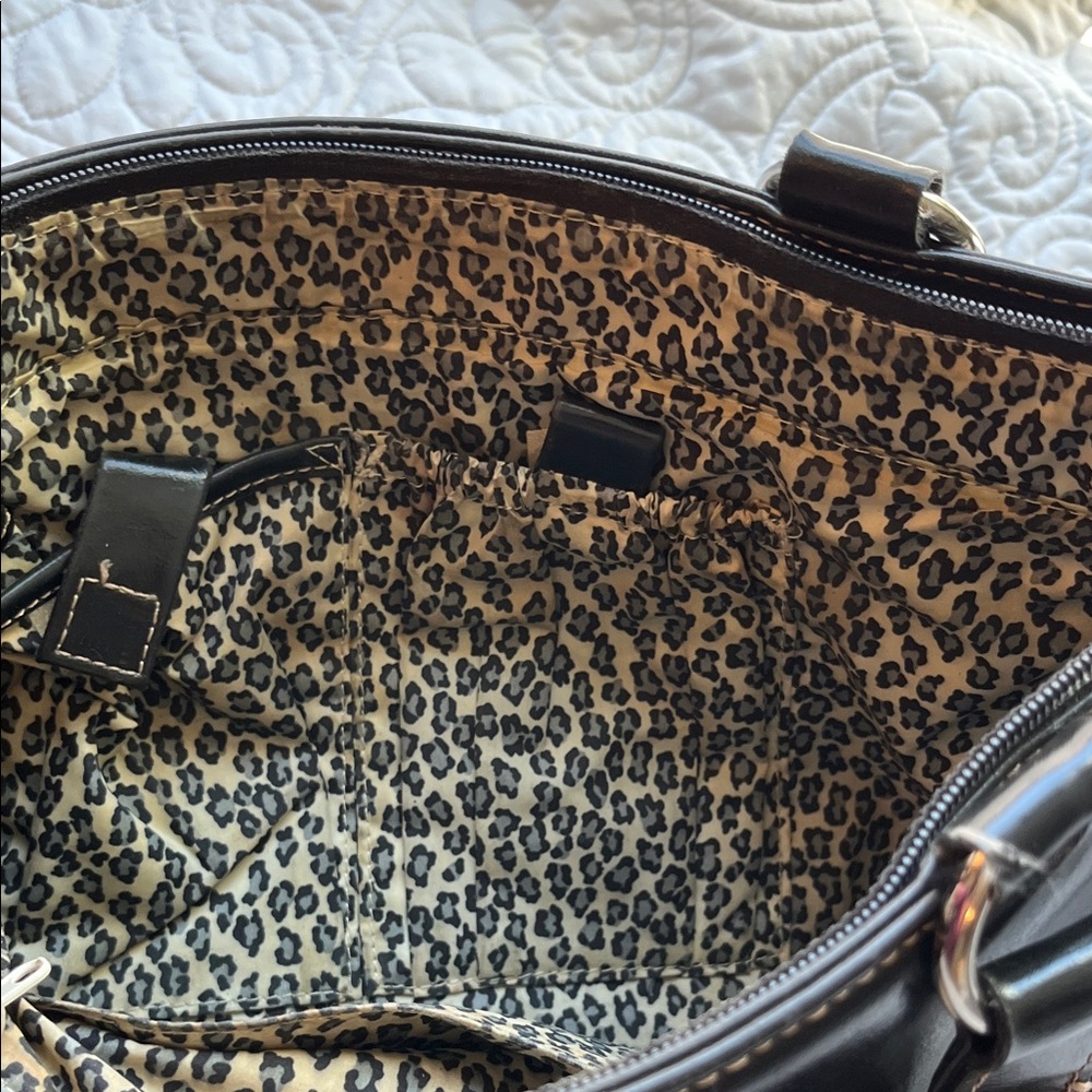 Chic Black Women's Shoulder Bag - Picture 3 of 11